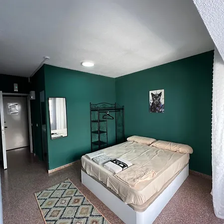 Hostel Doctor Buades