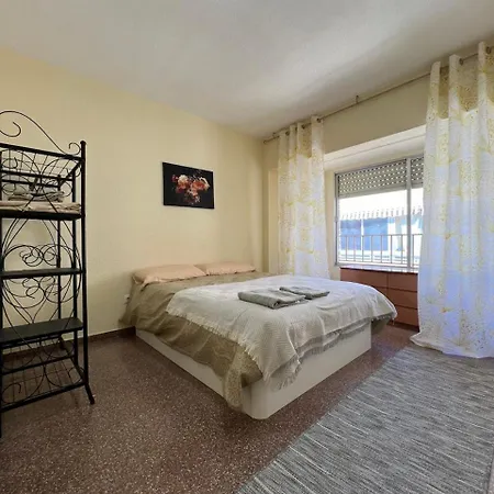 Doctor Buades Hostel *